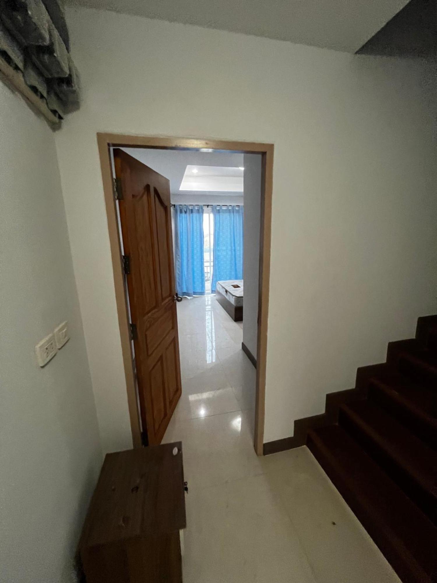 The European House Pattaya Bed & Breakfast Exterior photo